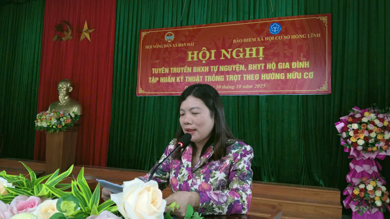 Hội nông dân xã phối hợp tổ chức tuyên truyền chính sách BHXH, BHYT tự nguyện và tập huấn kỹ thuật sản xuất theo hướng hữu cơ 