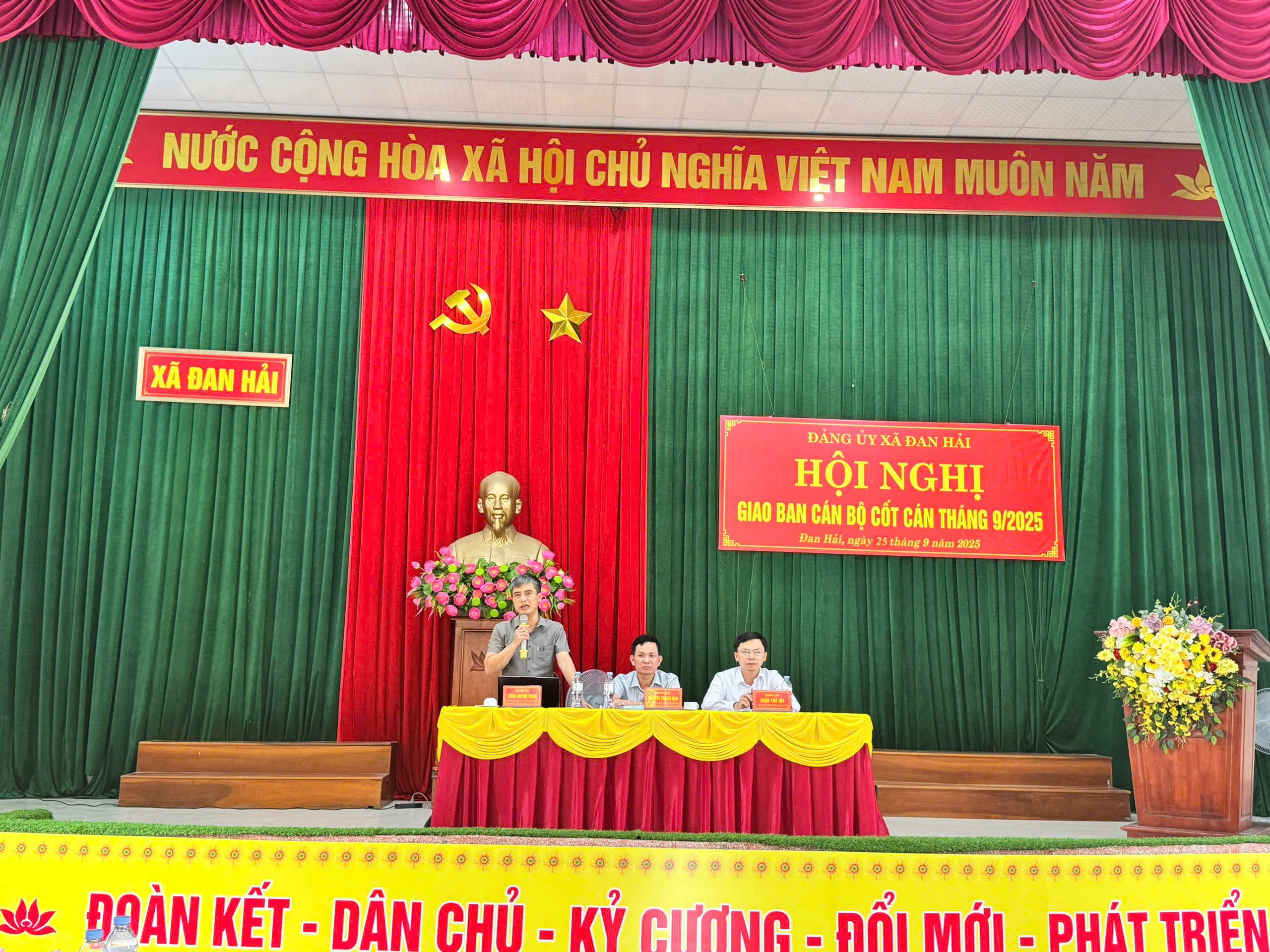 Hội nghị giao ban cán bộ cốt cán tháng 9 năm 2025