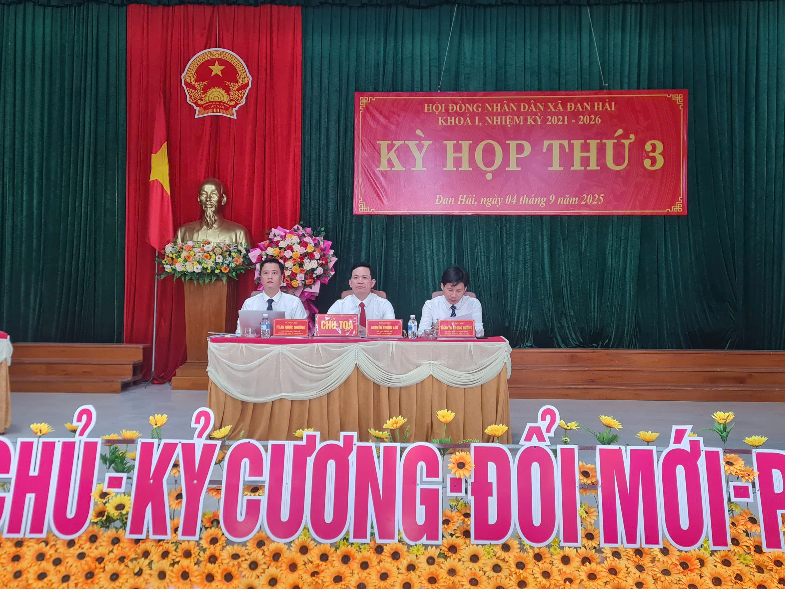 Xã Đan Hải tổ chức Kỳ họp thứ 3 HĐND khóa I, nhiệm kỳ 2021 - 2026