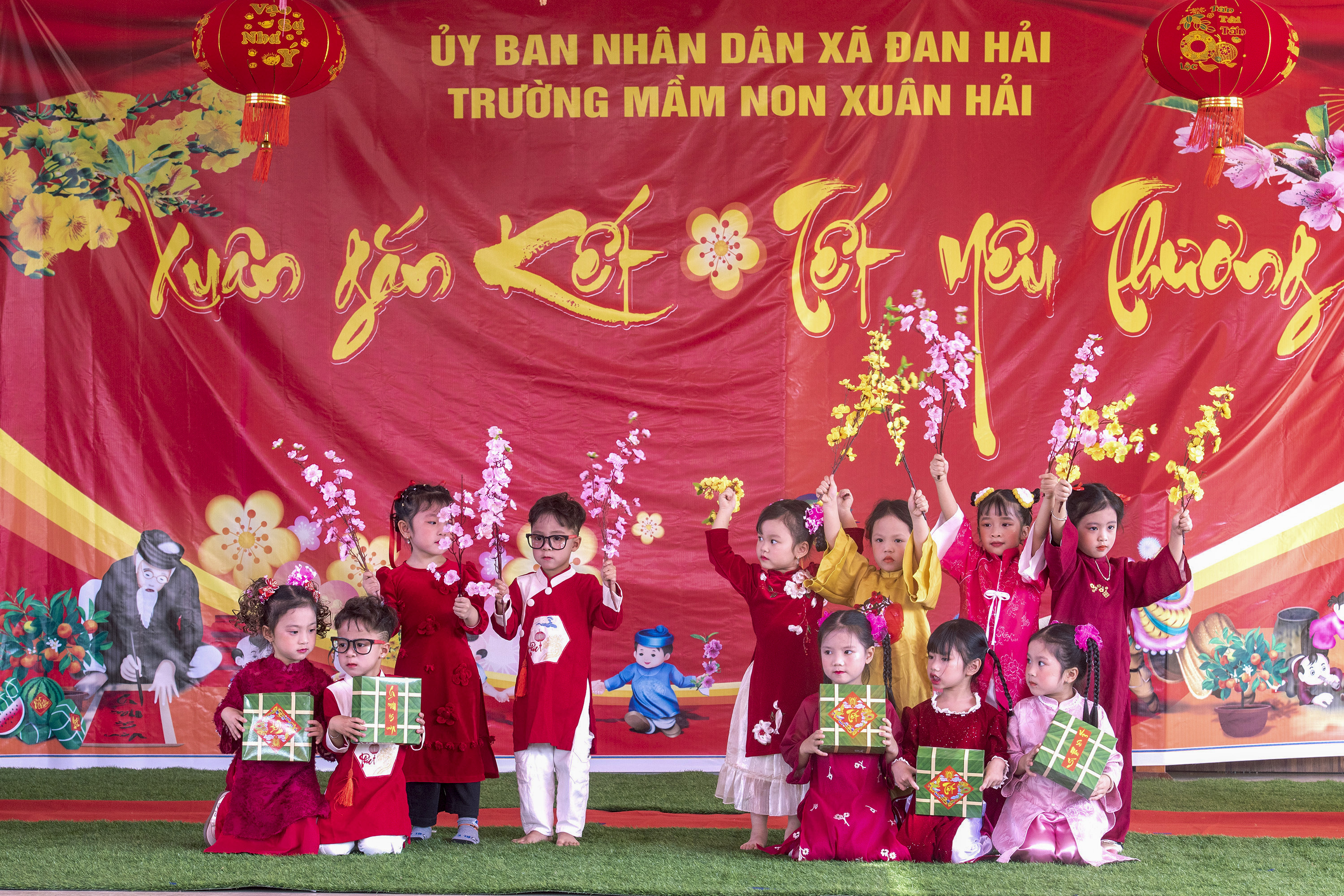 Ấm áp và rộn ràng chương trình "Xuân gắn kết – Tết yêu thương" tại Trường Mầm non Xuân Hải.