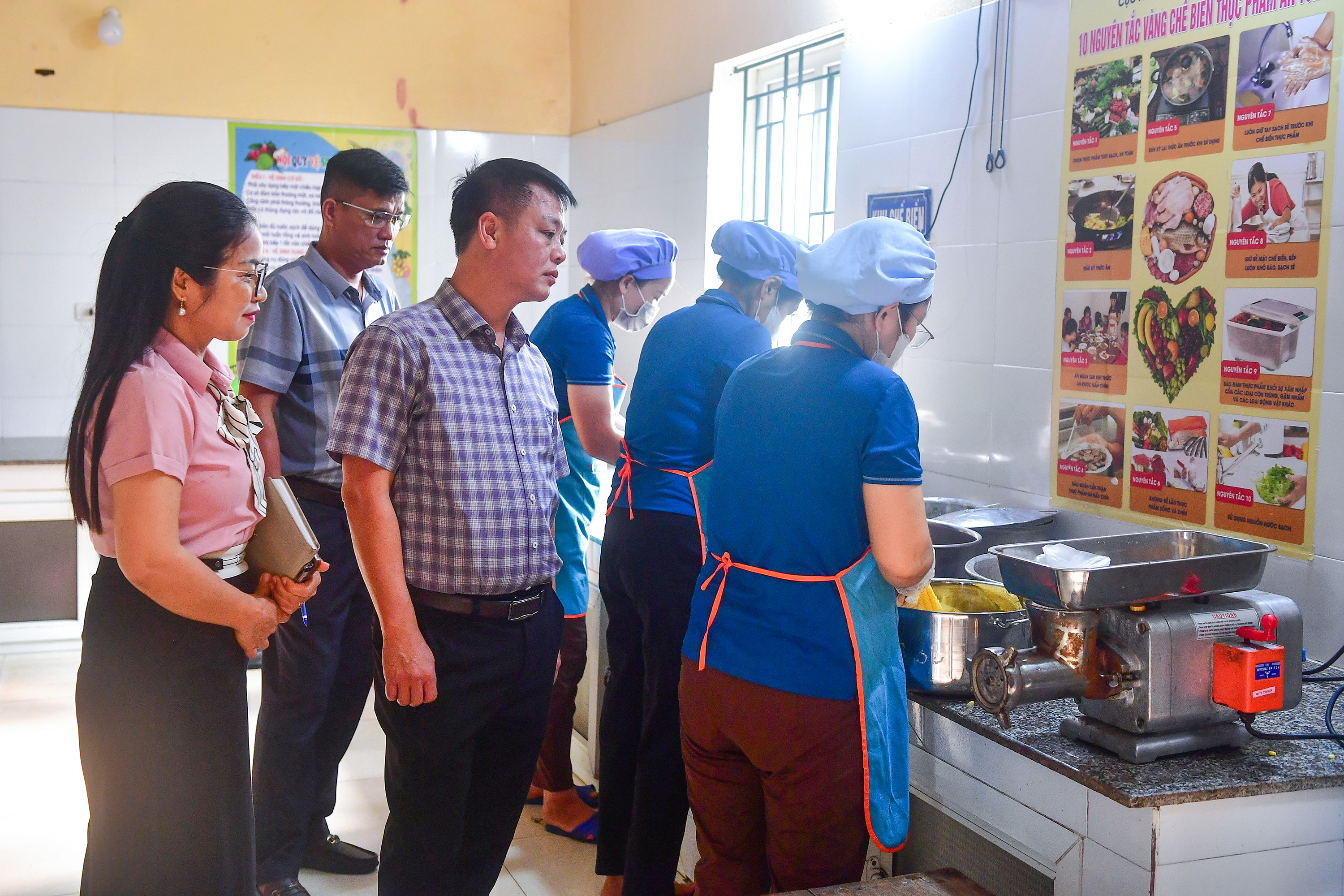 Đan Hải kiểm tra an toàn thực phẩm trong “Tháng hành động vì an toàn thực phẩm” năm 2026
