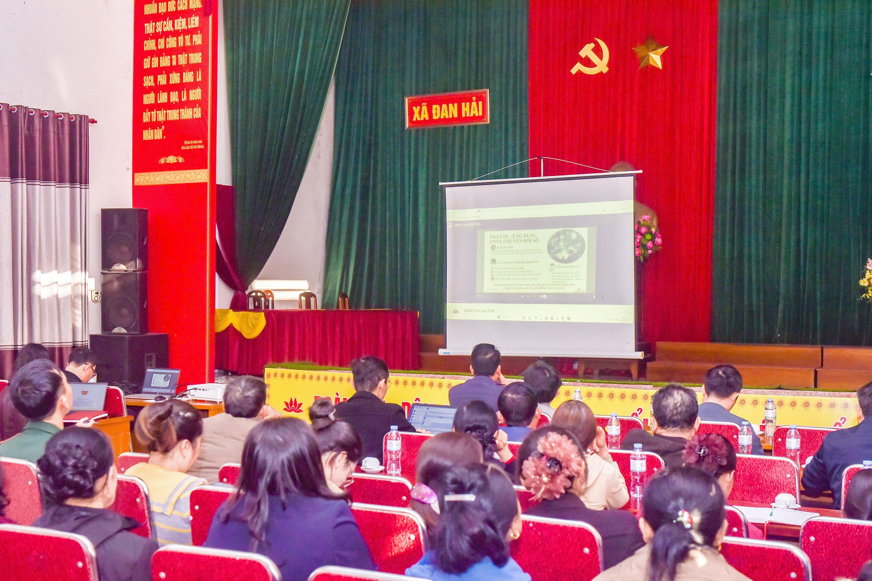 Xã Đan Hải - Tham gia Hội nghị toàn quốc hướng dẫn nghiệp vụ công tác bầu cử đại biểu Quốc hội khóa XVI và đại biểu HĐND các cấp