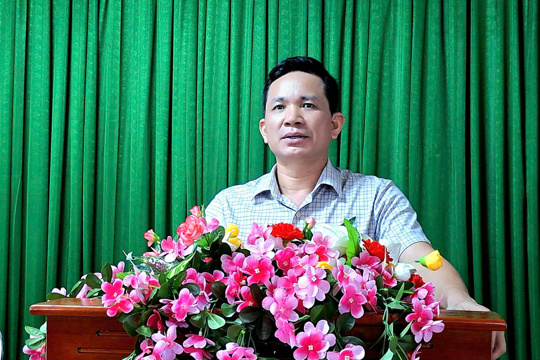 Bí thư Đảng ủy xã dự sinh hoạt chi bộ thôn Đan Lương 