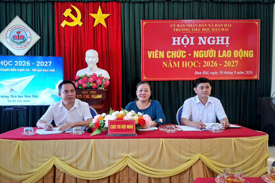 Hội nghị viên chức, người lao động trường Tiểu học Đan Hải năm học 2026-2027