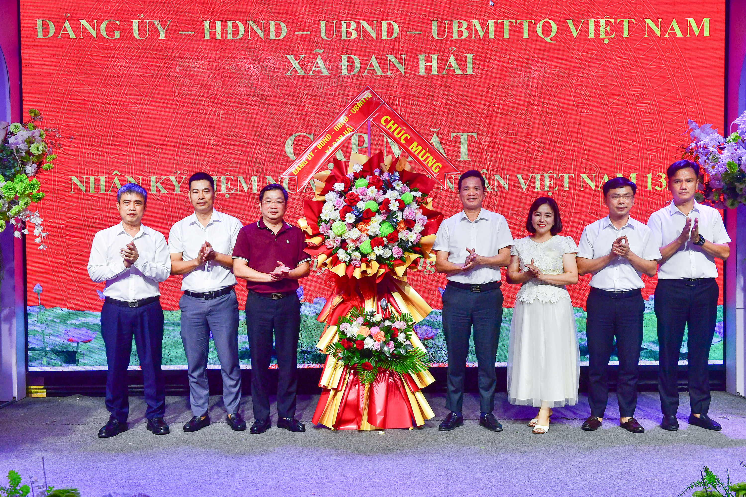 Xã Đan Hải gặp mặt doanh nghiệp, doanh nhân nhân Ngày Doanh nhân Việt Nam 13/10