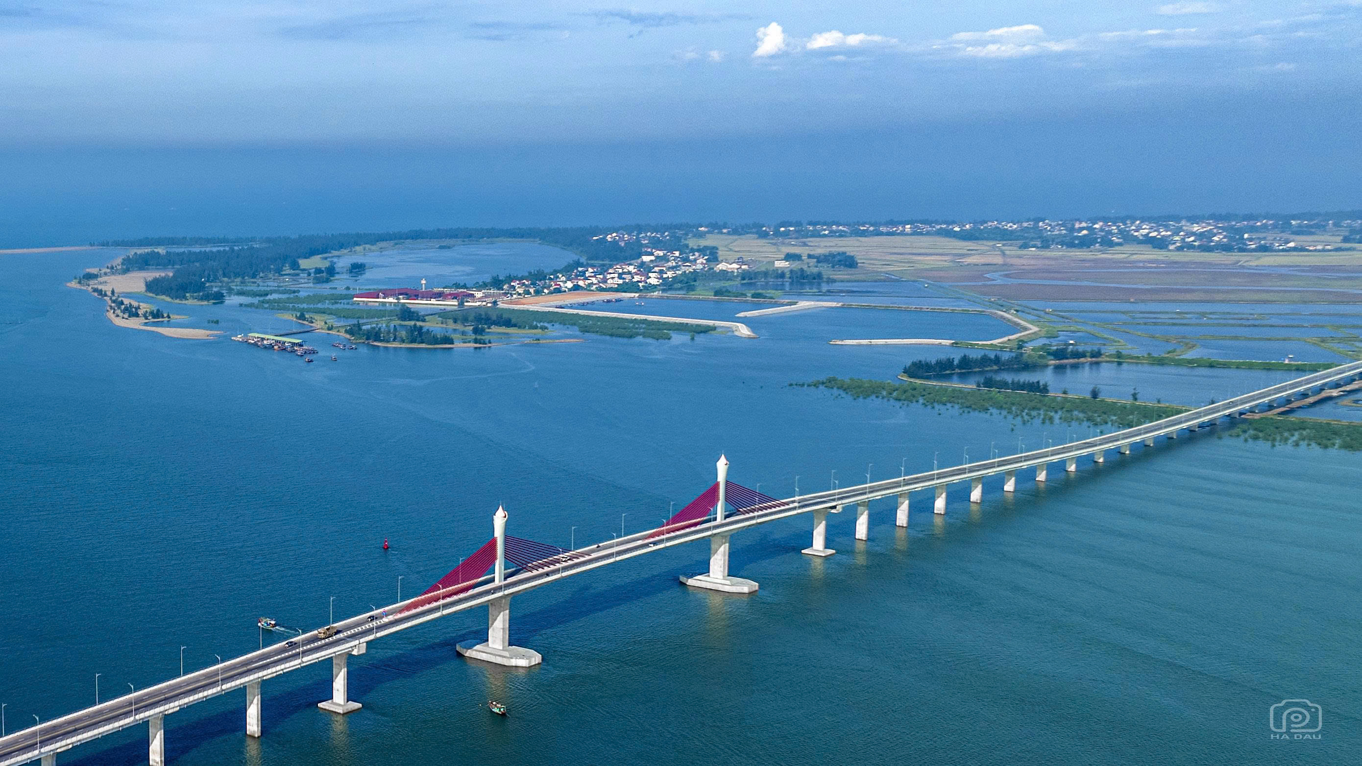 Đan Hải: Khúc giao hưởng sơn thủy và Tinh hoa di sản Cửa Hội 